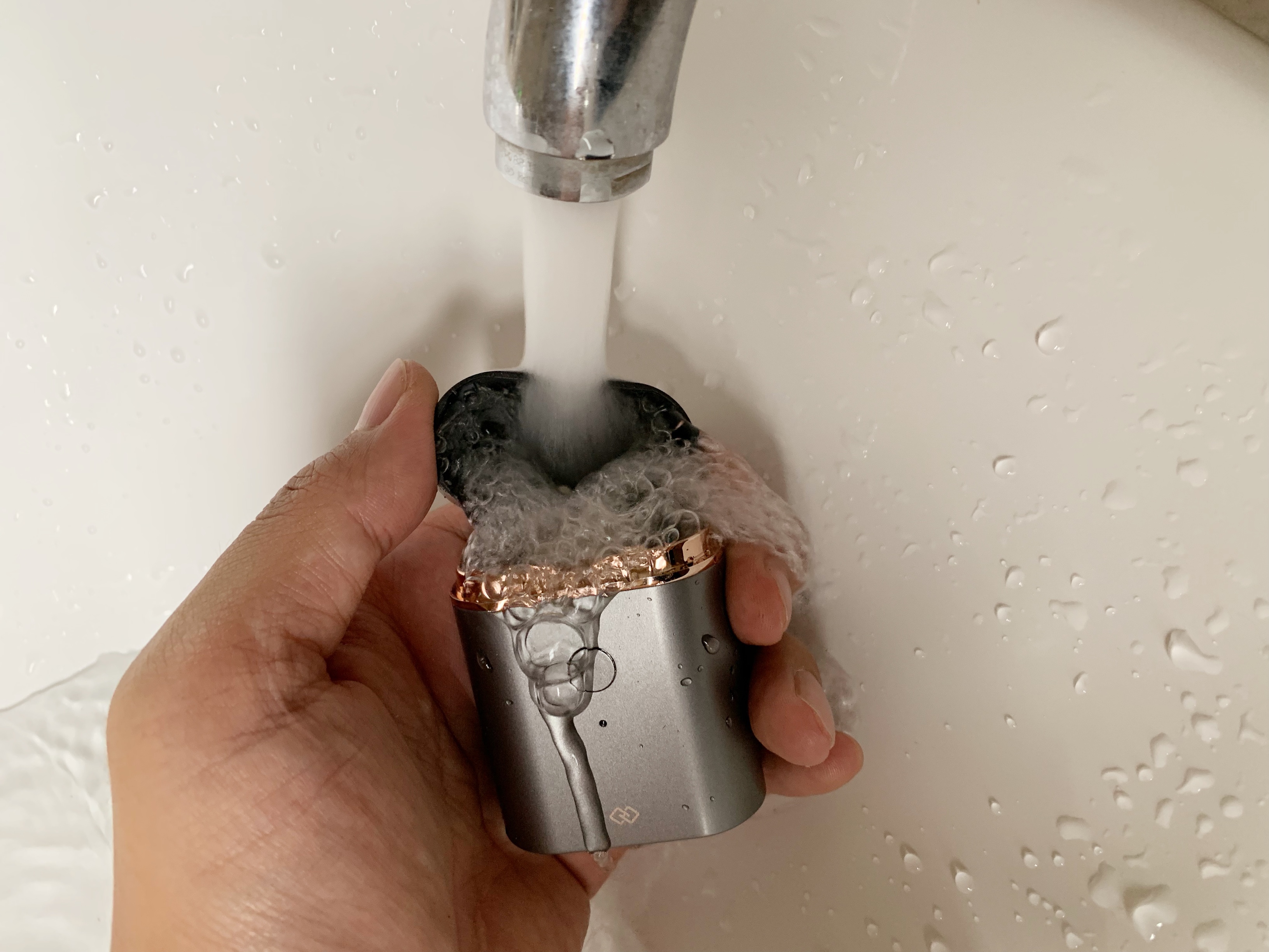 只有巴掌大的剃须刀，焕醒SG199跟屁虫电动剃须刀