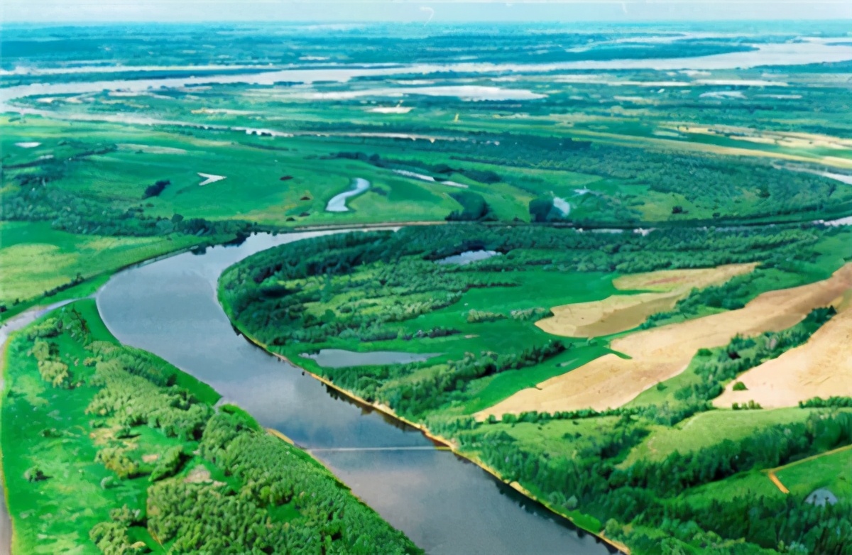 中国的地理优势和意义,中国地理位置是不是世界上最好的