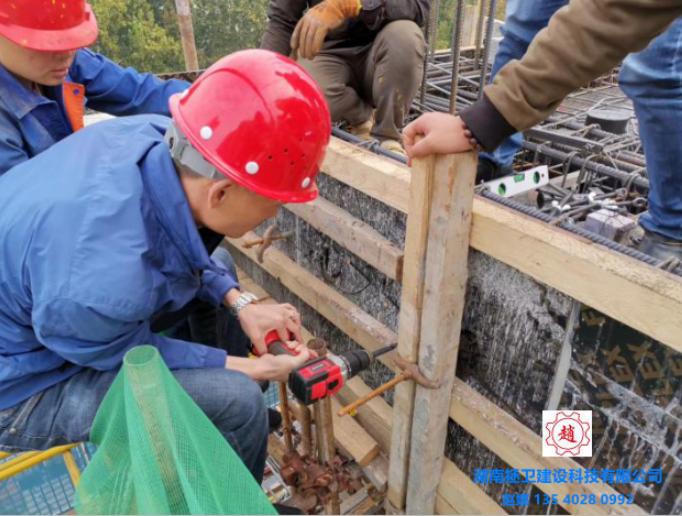 新型悬挑式脚手架施工流程,新型悬挑脚手架孔洞不漏水