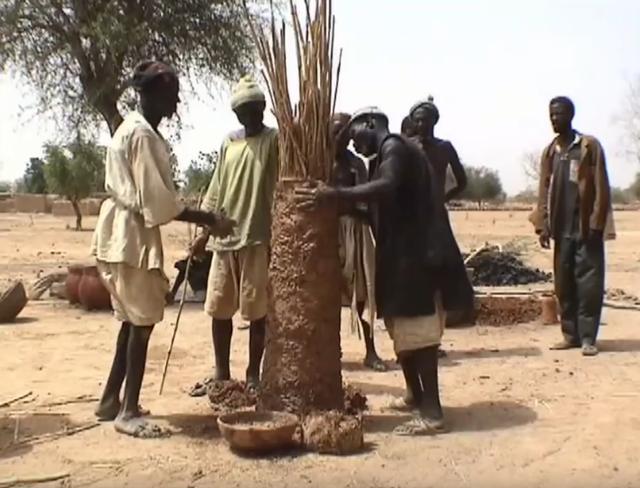 黑人跨入铁器时代的关键！揭秘两千年前的黑人冶铁术，包教不包会