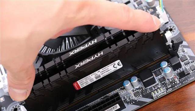 电脑突然黑屏显示未检测信号输入,电脑屏幕无信号黑屏主机还在运动