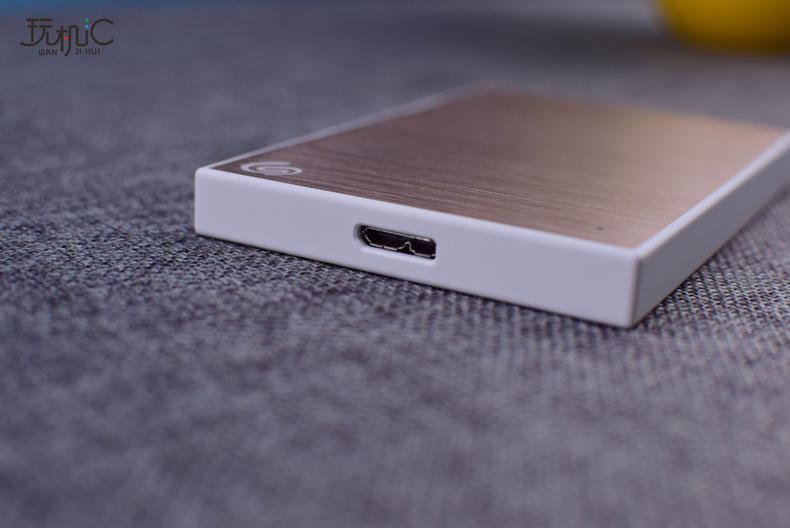 希捷硬盘铭系列和睿翼系列哪个好,希捷铭系列硬盘和睿品系列