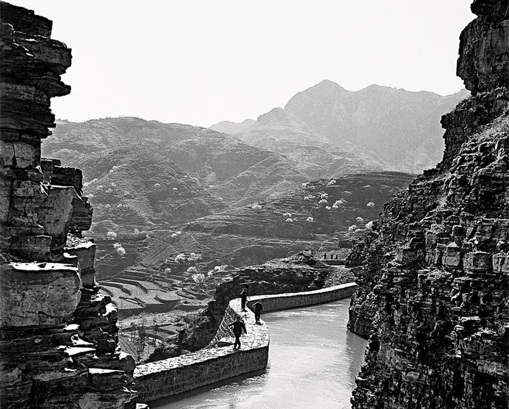 世界第八大奇迹安阳林州红旗渠,世界第八大奇迹河南林州红旗渠