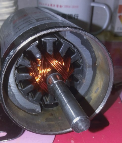 12v电瓶可带多少瓦的抽油泵,电动抽油泵12v怎么连接电瓶