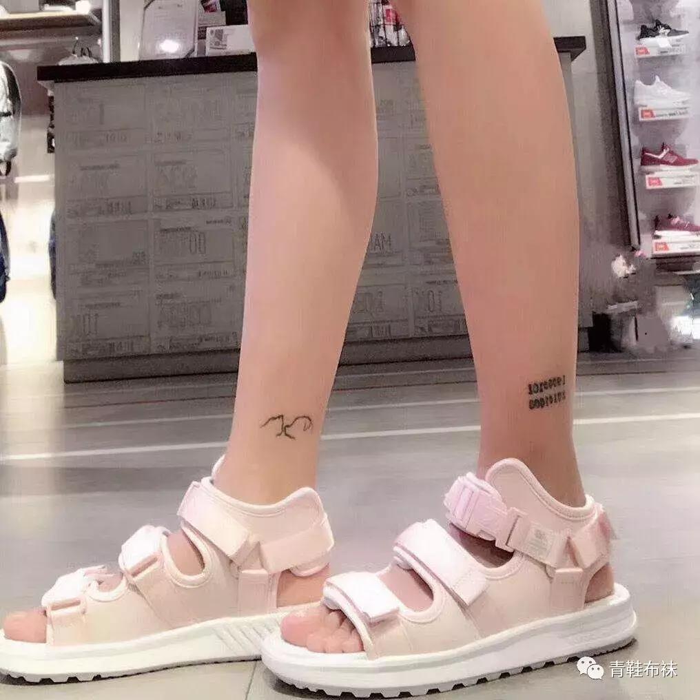 女生适合穿什么运动鞋跑步,矮个子女生穿什么运动鞋好看