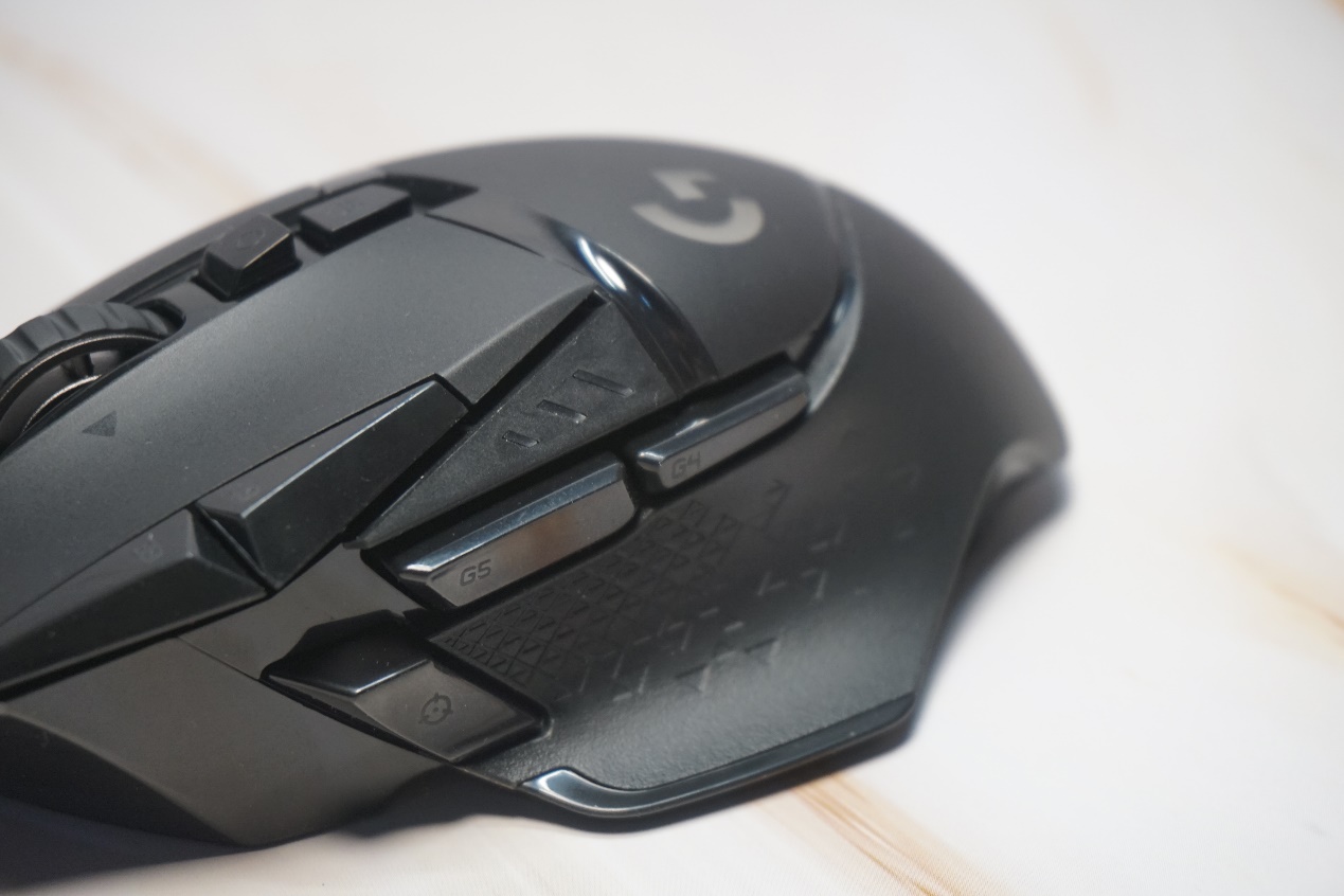 罗技g502鼠标移动速度太快了,罗技g502鼠标宏无限点击