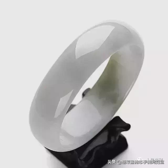 翡翠的品种等级与价格,翡翠绿色品种图片大全