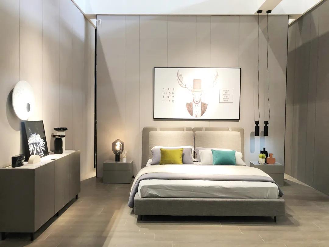 家具沙发要网上买还是去实体店买,买家具去实体店还是网购