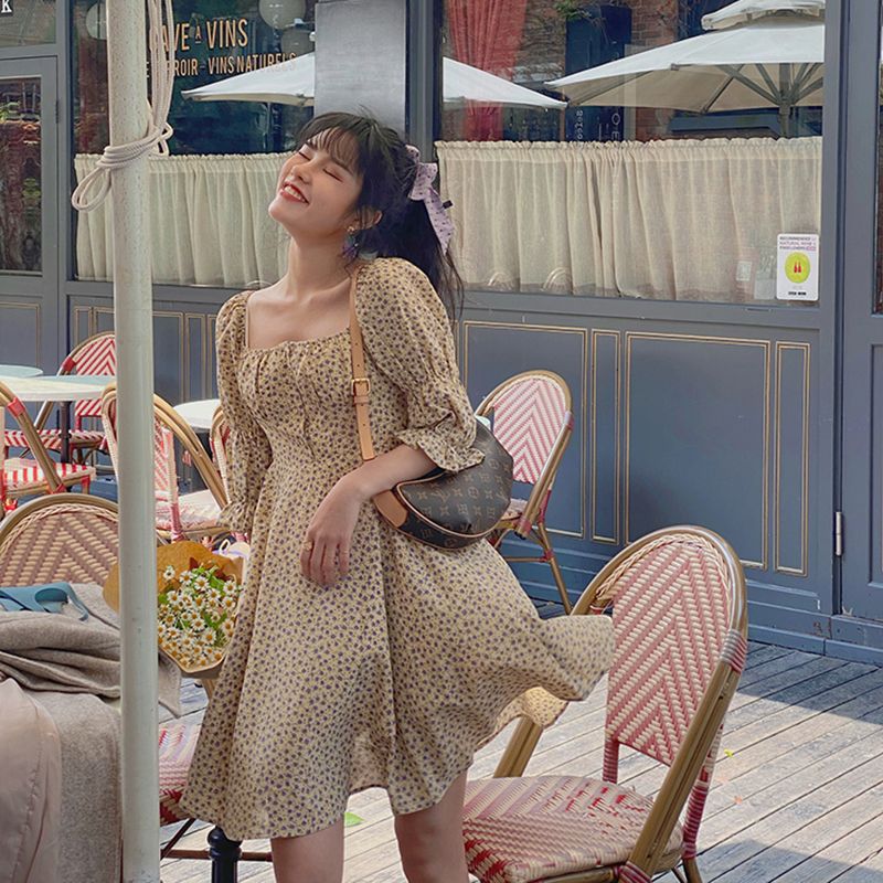 适合20-25岁女生的衣服店铺推荐,少女的衣柜