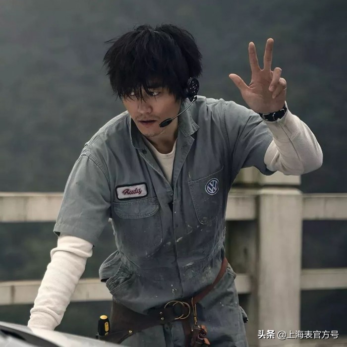 你看飞驰人生紧张刺激，我看飞驰腕表精彩熠熠