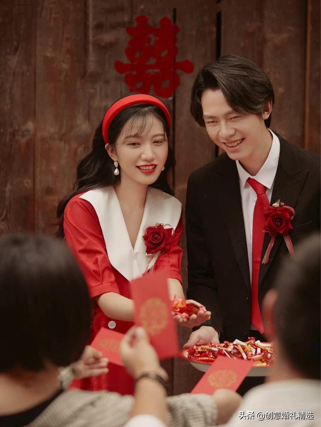 室内婚纱照的风格推荐自己在家拍,拍一套父母年代的婚纱照抖音