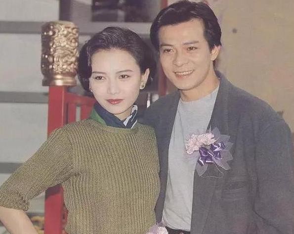 容忍妻子出轨，屡遭背叛却不离婚，黄日华才是真男人