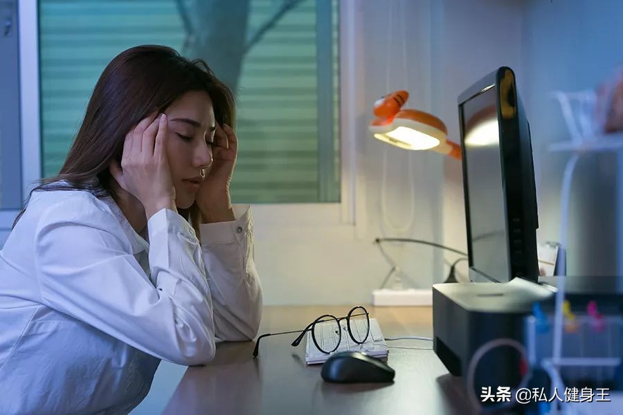 为什么不饿却一直吃,明明不饿却还想吃是什么原因