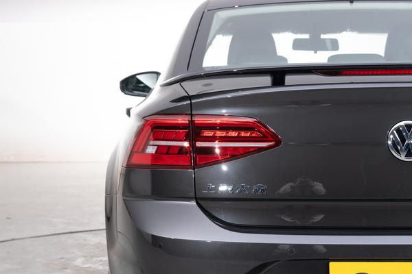 奢华宽体轿跑凌渡适合跑318吗,宽体轿跑大众凌渡