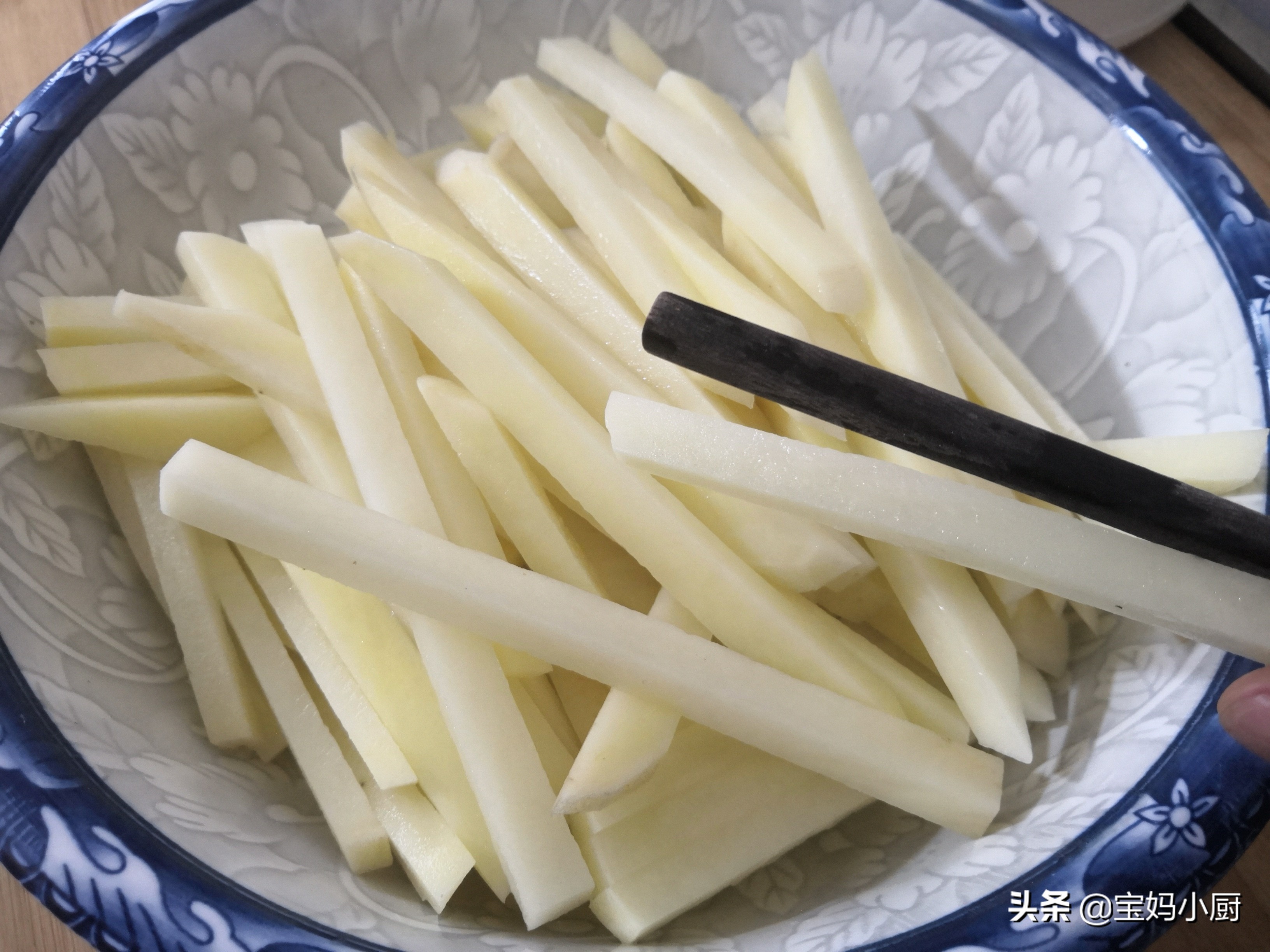 自制炸薯条再也不用到外面去吃啦,解馋小零食空气炸锅炸薯条