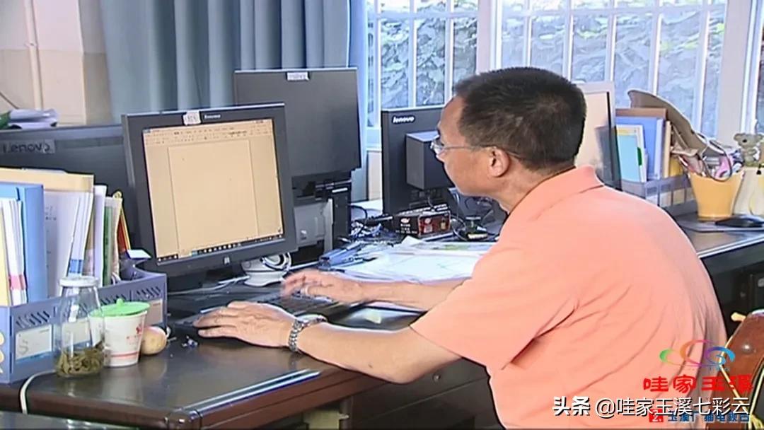 平凡的一线教师不平凡的教育故事,致敬老师感人故事