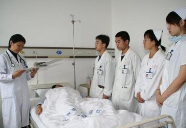 单招医学类好就业的专业有哪些,医学类前景好的十大专业