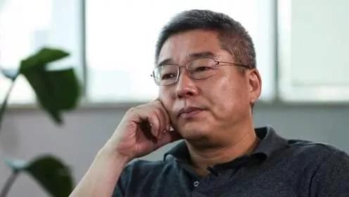 这个“裸辞”当“北漂”的农村娃，成全中国球迷都认识的“国嘴”