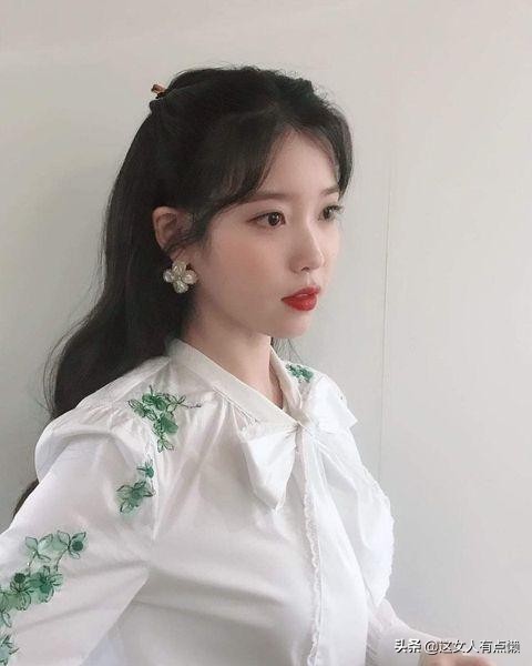 iu在酒店穿衣搭配,iu酒店穿衣搭配