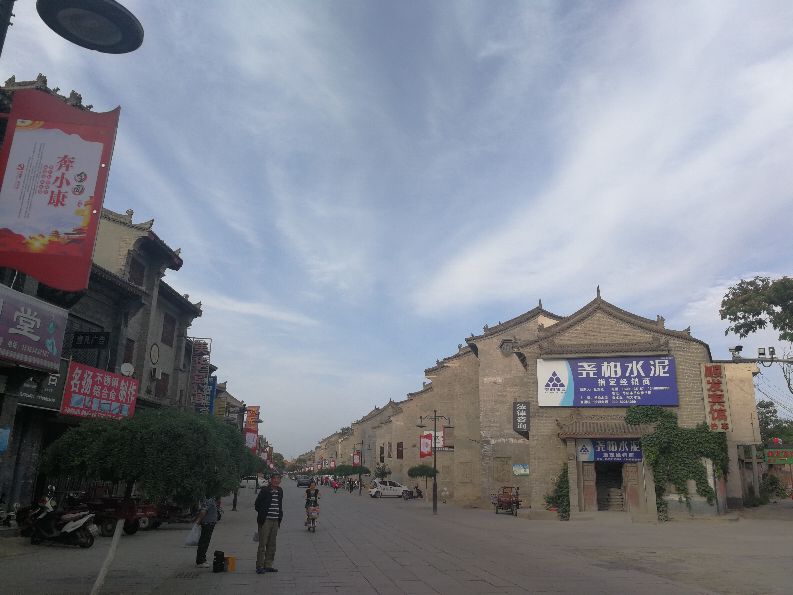 华山脚下的西岳庙,华阴华山之巅