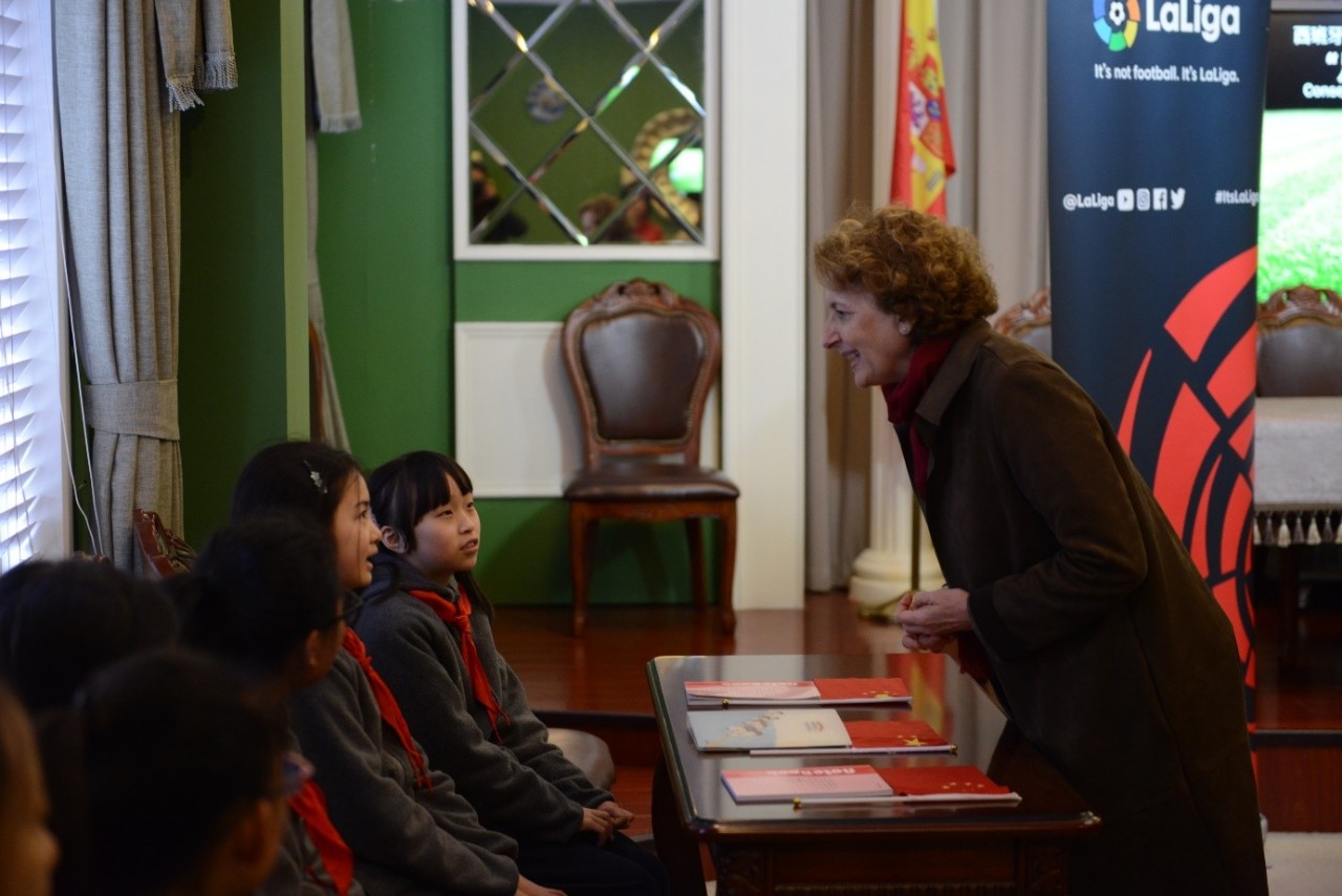 西班牙足球外教进校园,西班牙驻华大使馆教育处