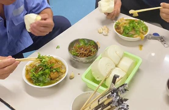 河南最好吃的大锅菜是哪个地方,河南新乡大锅菜10元管饱