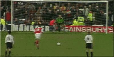 盘点曼联传奇门神的那些神级扑救,曼联历任门将排行榜谁是最强门神