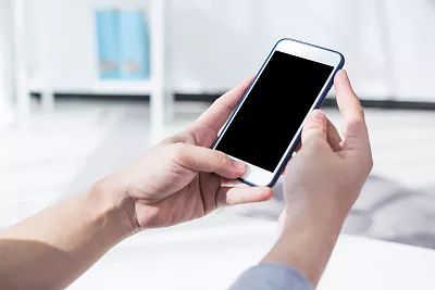 手发麻是颈椎的问题还是风湿,手麻疼是冰冷的是什么原因