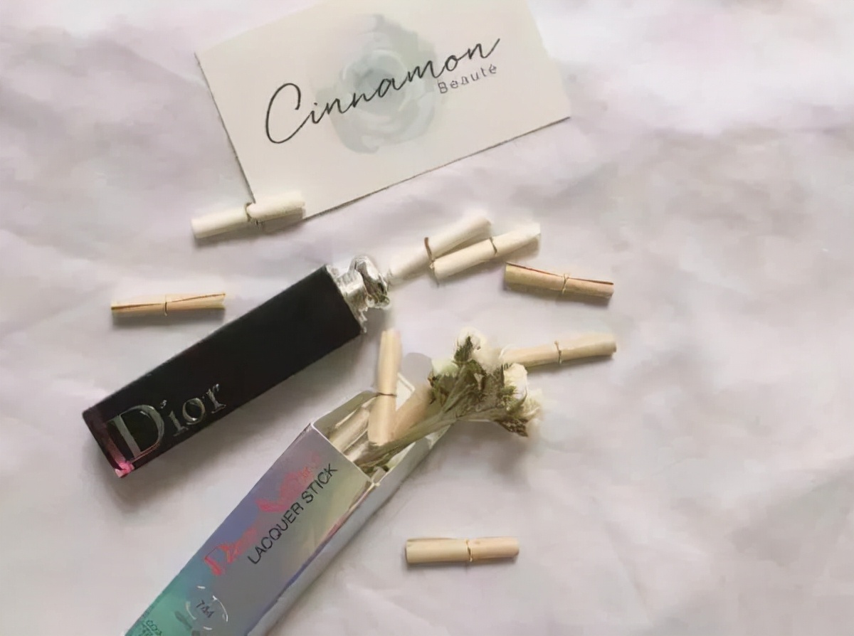 新手口红推荐选对口红质地很重要,什么口红最好看实用又持久