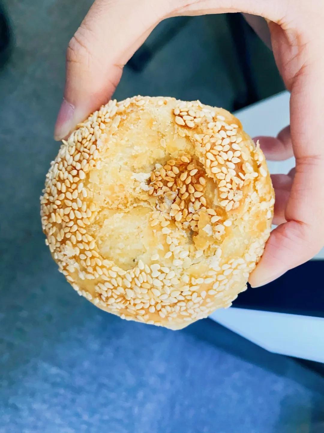 南京朱记小郑酥烧饼地址,南京朱记小郑酥烧饼在什么地方