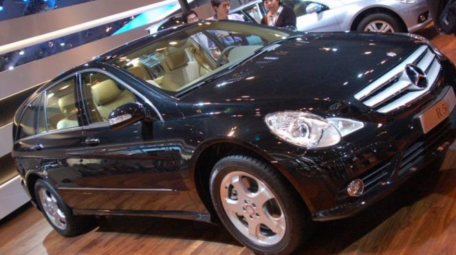 奔驰事件的奔驰4s店关了吗,奔驰事件后续问题