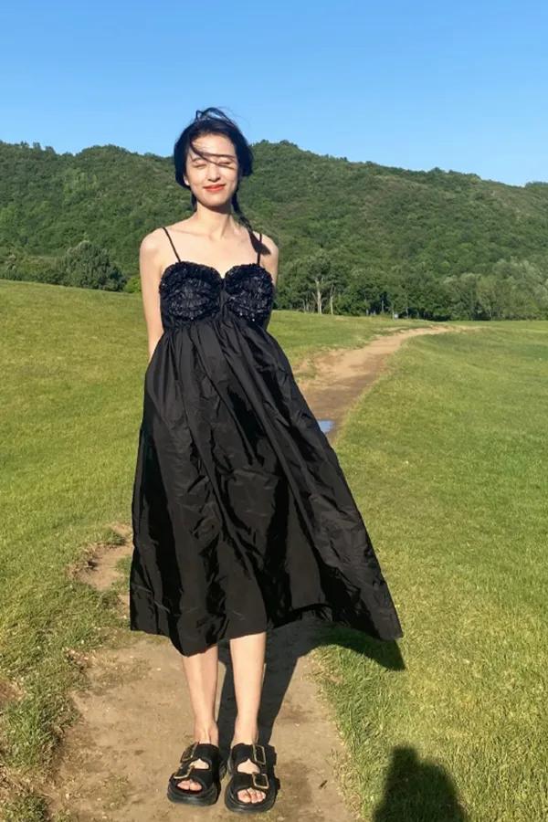 鱼尾裙配马丁靴加毛呢外套,鱼尾裙配马丁靴视频