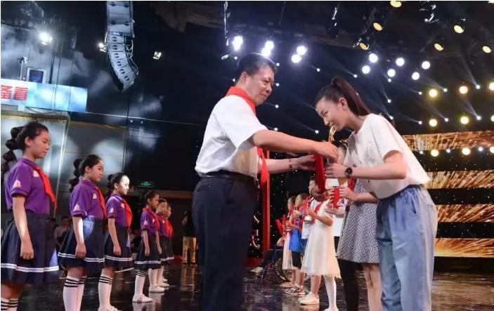 张诗雨被嘉嘉一中录取了吗,宋庆龄奖学金学生喜报