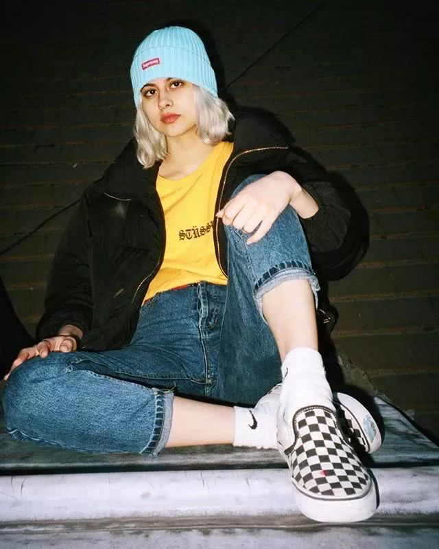 天气冷不想扎头发怎么办,热天洋气又凉快的帽子