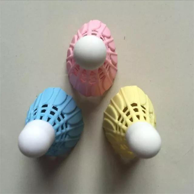 学霸的橡皮vs学渣的橡皮,一块橡皮就能看出学生是学霸