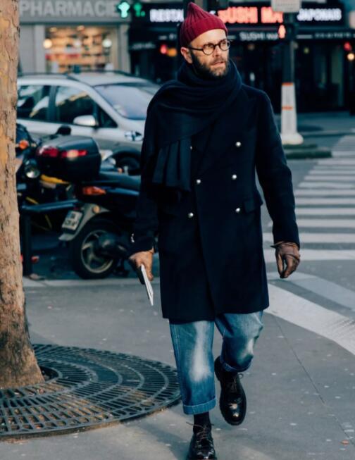 郭敬明为何叫小金人,郭敬明穿大衣完整视频