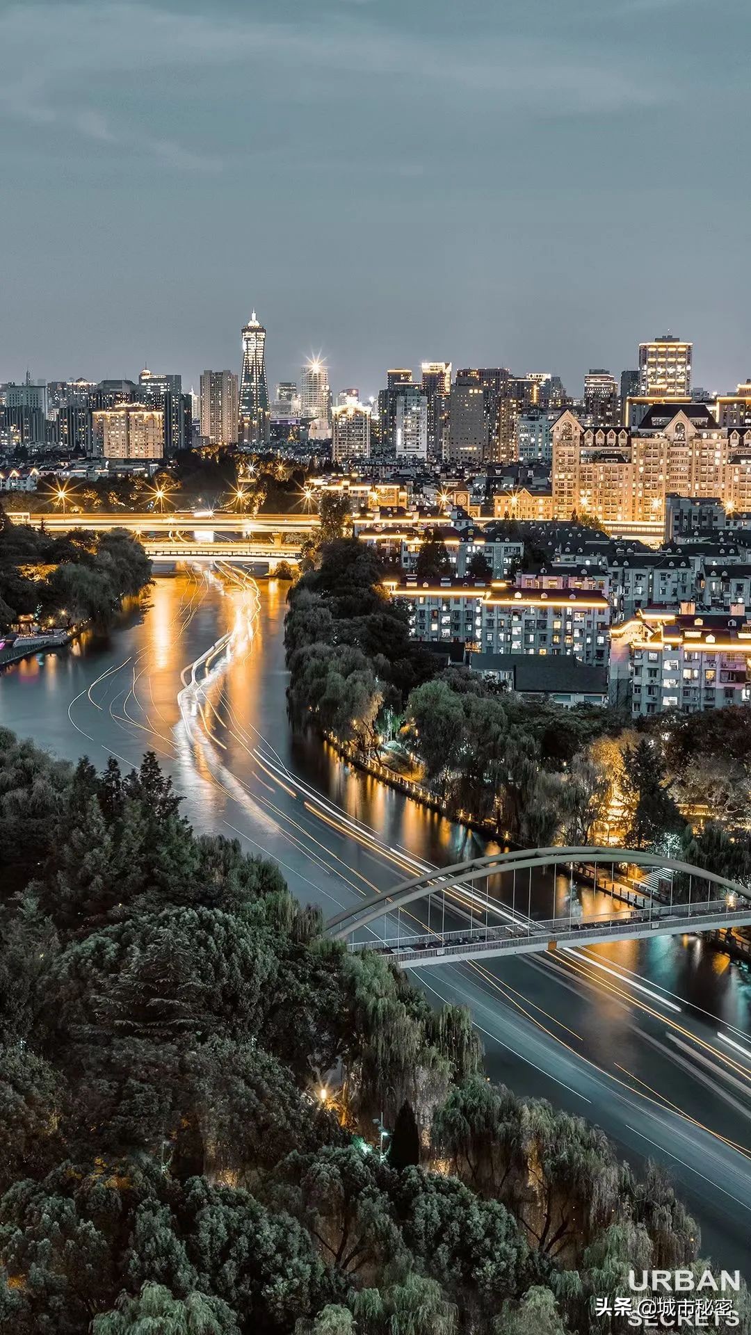 江南100，杭州99