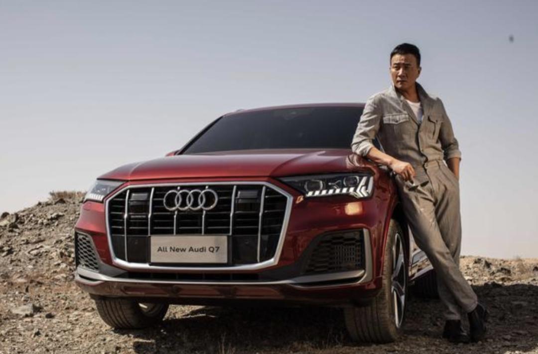 爆款来袭奥迪q7实力与颜值并存,全新奥迪q7演绎王者归来