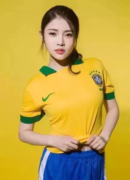 所有足球巨星壁纸,足球高清无水印壁纸图集