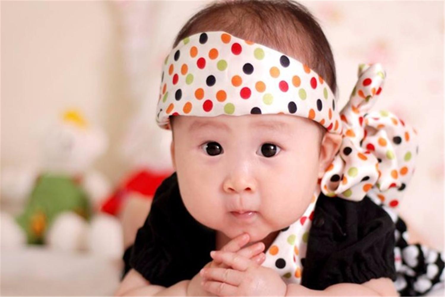 属猪的妈妈生个属猪的宝宝好吗,猪妈妈生个属猪宝宝好吗