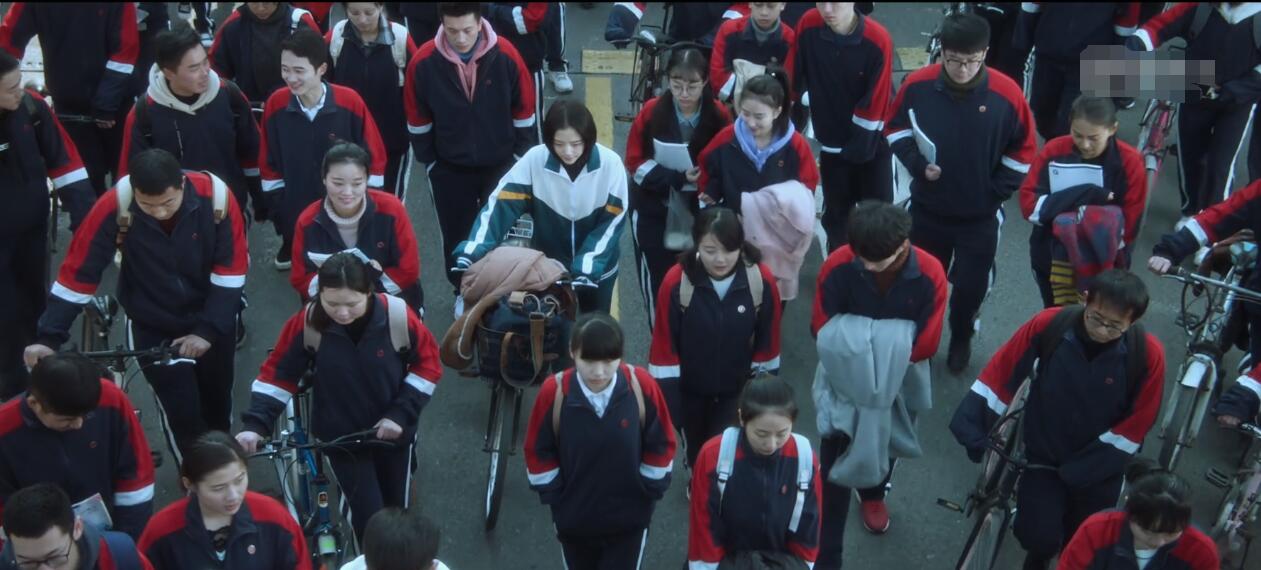 郭敬明和李成儒的battle,李诚儒点评郭敬明电影