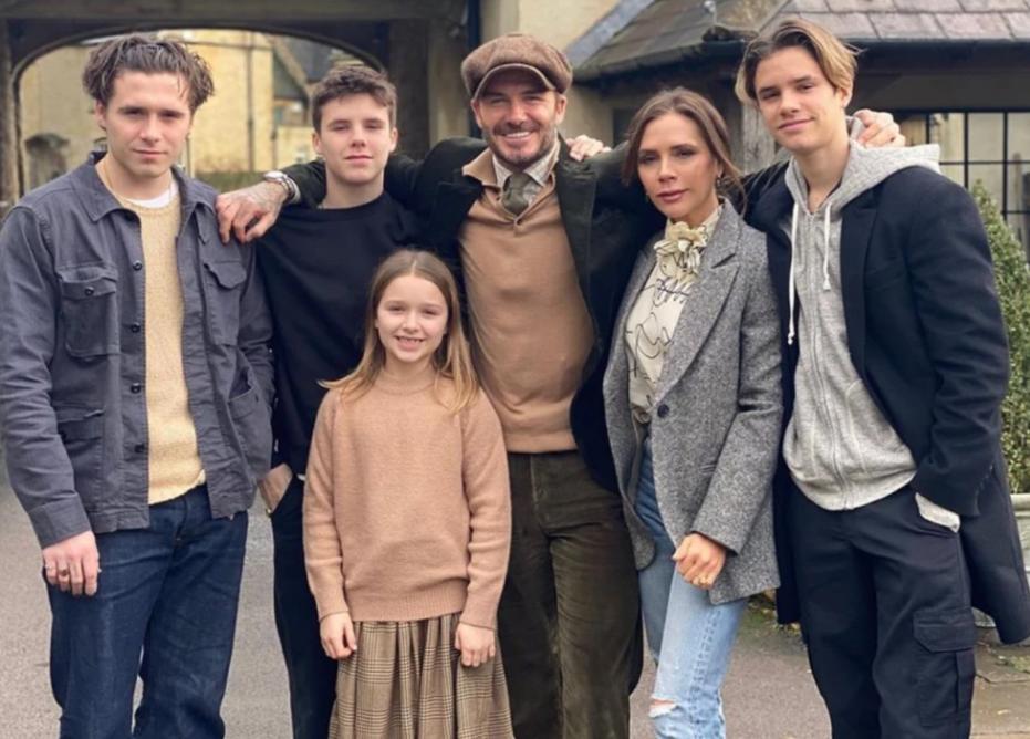 贝克汉姆的三个儿子哪个最有出息,贝克汉姆三个儿子颜值