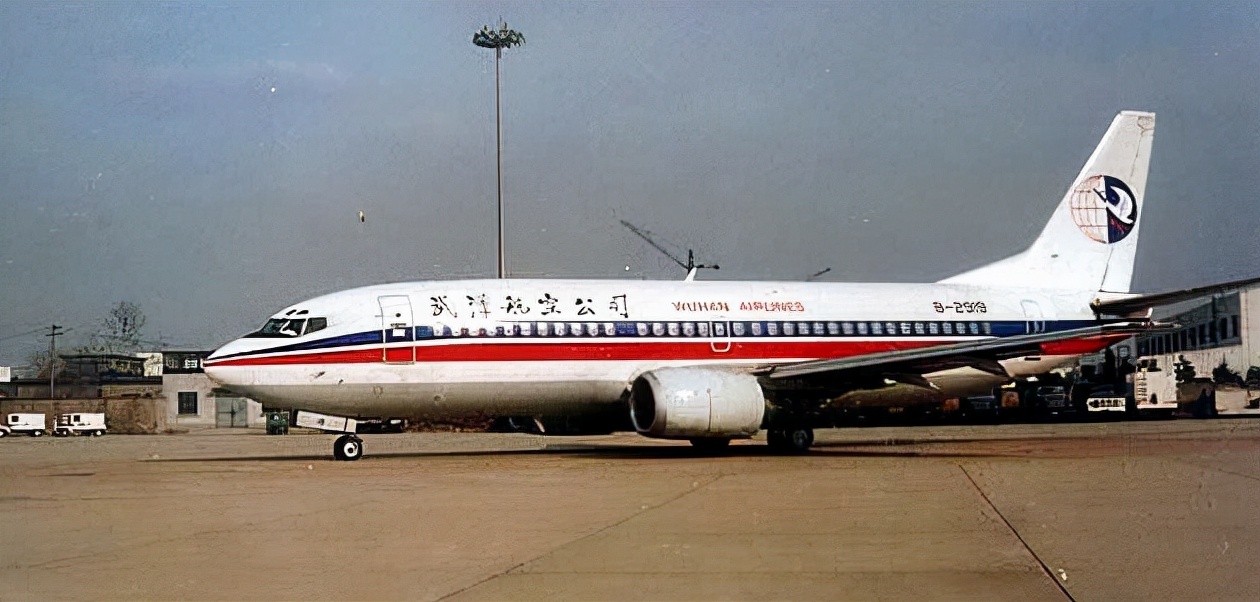 东方航空是由哪两个公司合并,合并前的东方航空