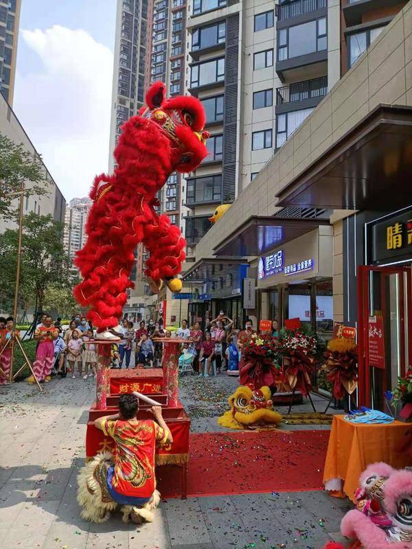 睛彩眼镜万象汇店,睛彩眼镜五象万象汇店价格