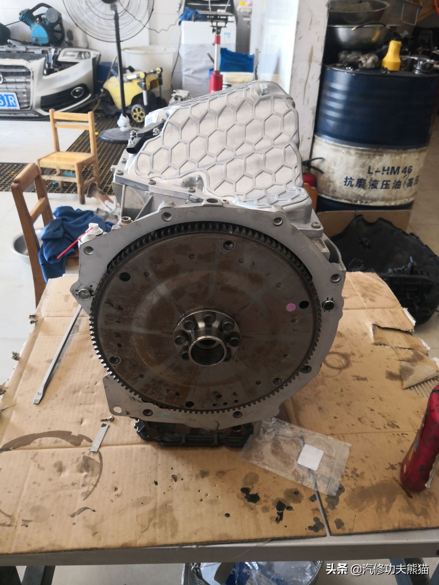 如何检测奥迪三代ea888是否烧机油,大众三代ea888发动机机油灯报警