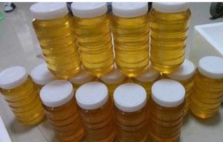 人工合成的蜂蜜怎么鉴别真假,蜂蜜放入冰箱真假鉴别最简单方法