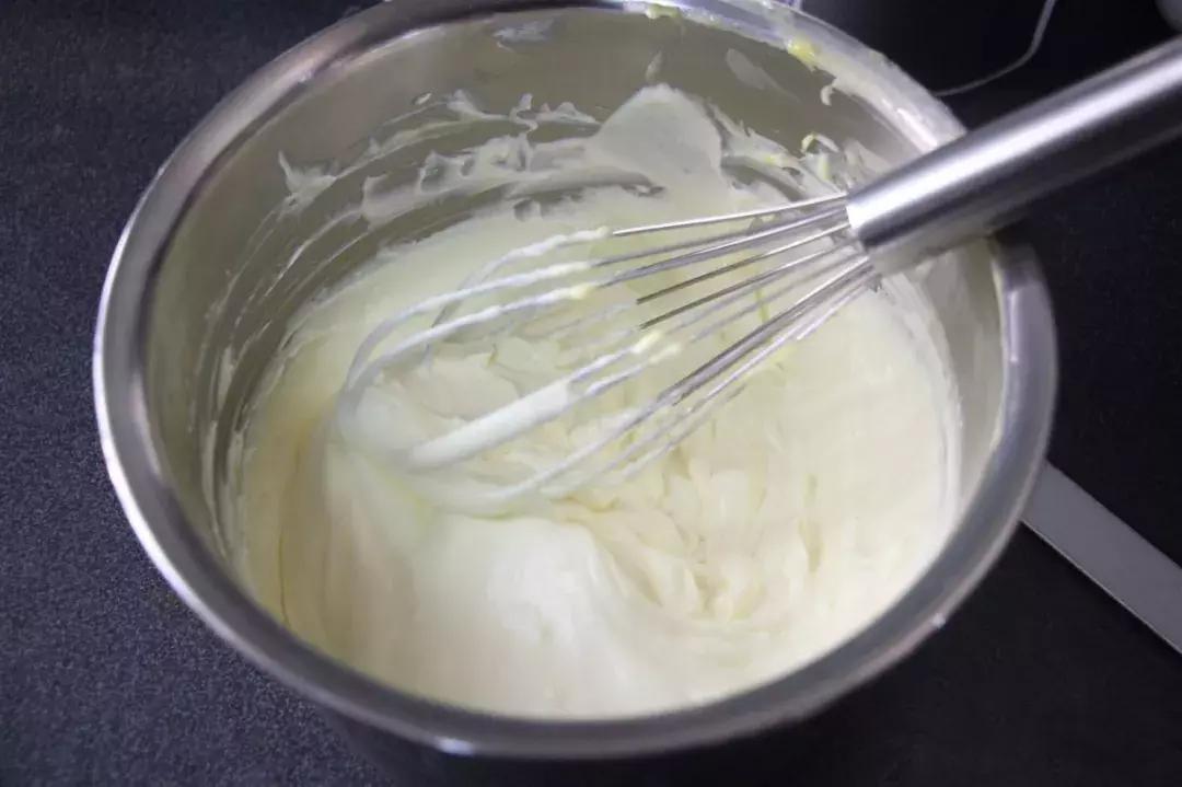 风靡全球的冰淇淋三明治,马卡龙冰淇淋三明治草莓蛋糕