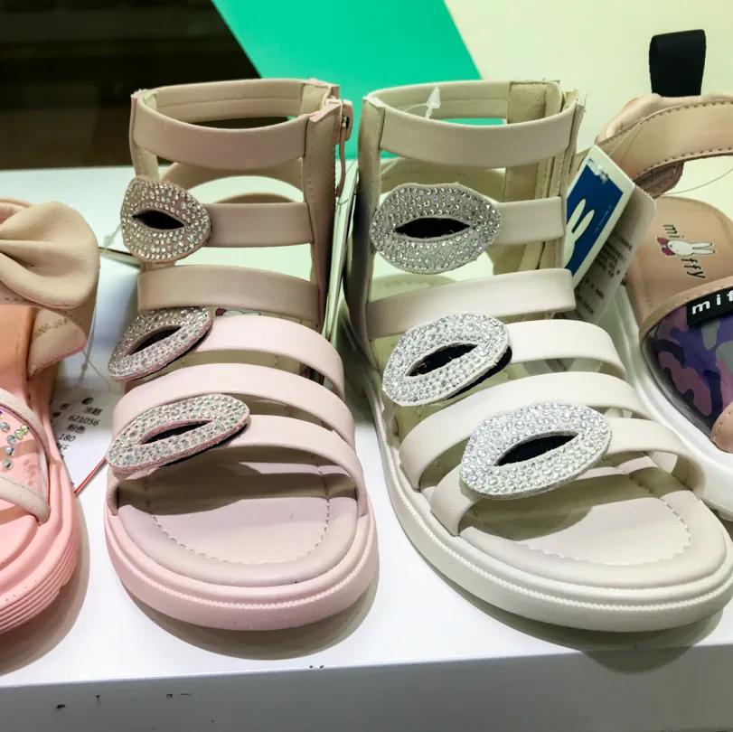 儿童穿哪种凉鞋比较好测评,关爱宝宝从脚开始