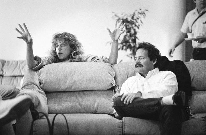 Mac笑脸、像素字体、微软纸牌…苹果第一代设计师有多厉害？