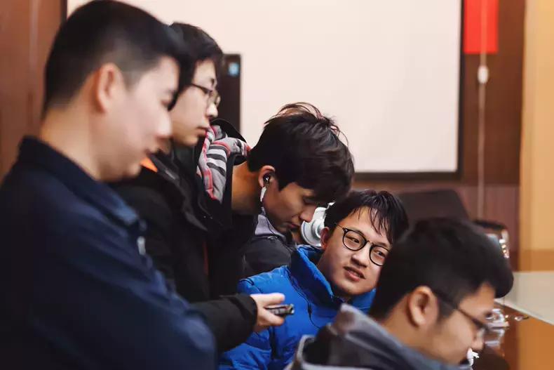 索尼发布新相机老款会降价吗,2023索尼相机还会升值吗